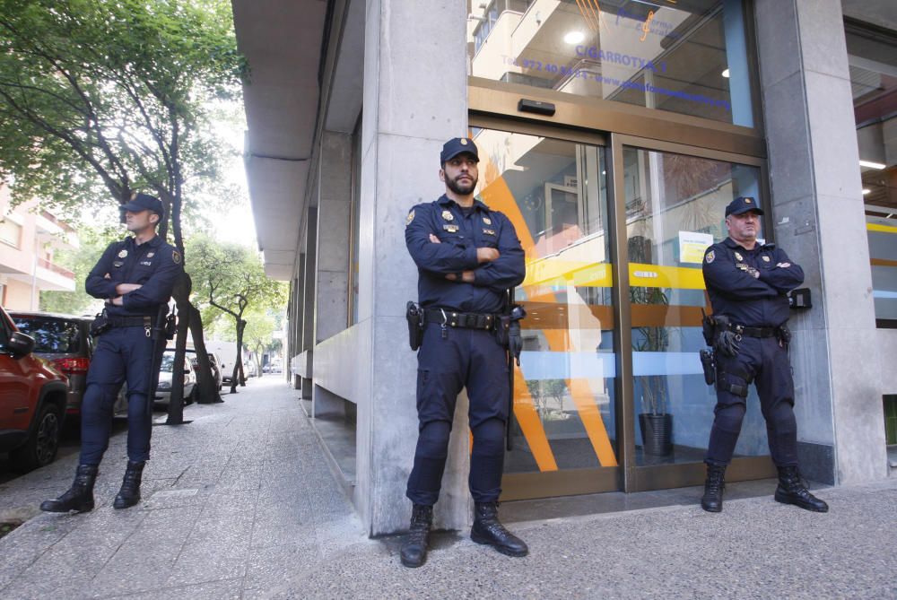 Registre policial a la Fundació Plataforma Educativa de Girona