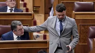 Los socios se revuelven por la compra de balas a Israel pese al paso atrás del Gobierno y exigen explicaciones