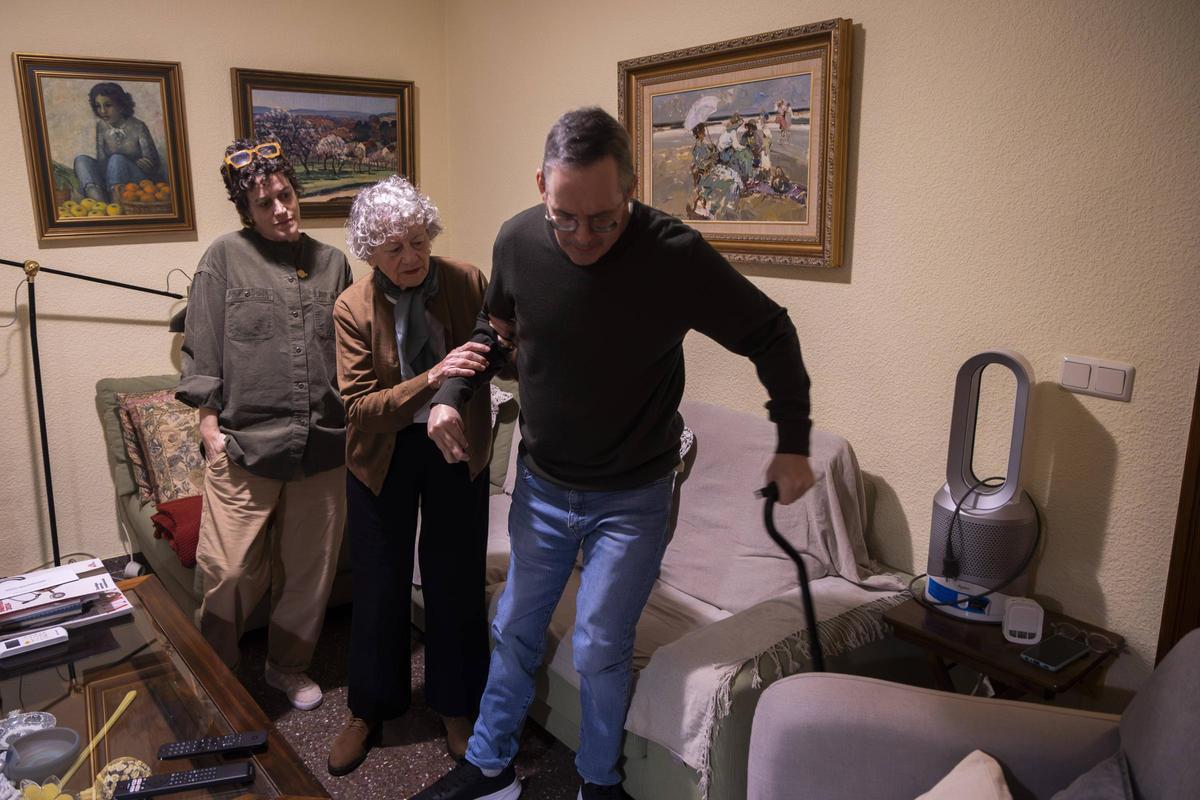 Mario lleva más de 30 años con DCA.