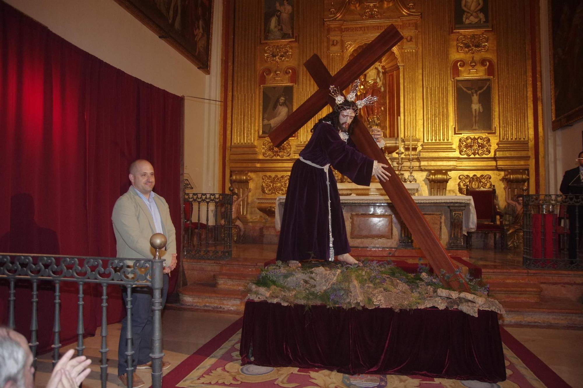 Nueva imagen de Jesús Nazareno con la Llaga en el Hombro, obra del imaginero Alejandro Paneque, presentada en la iglesia de San Julián