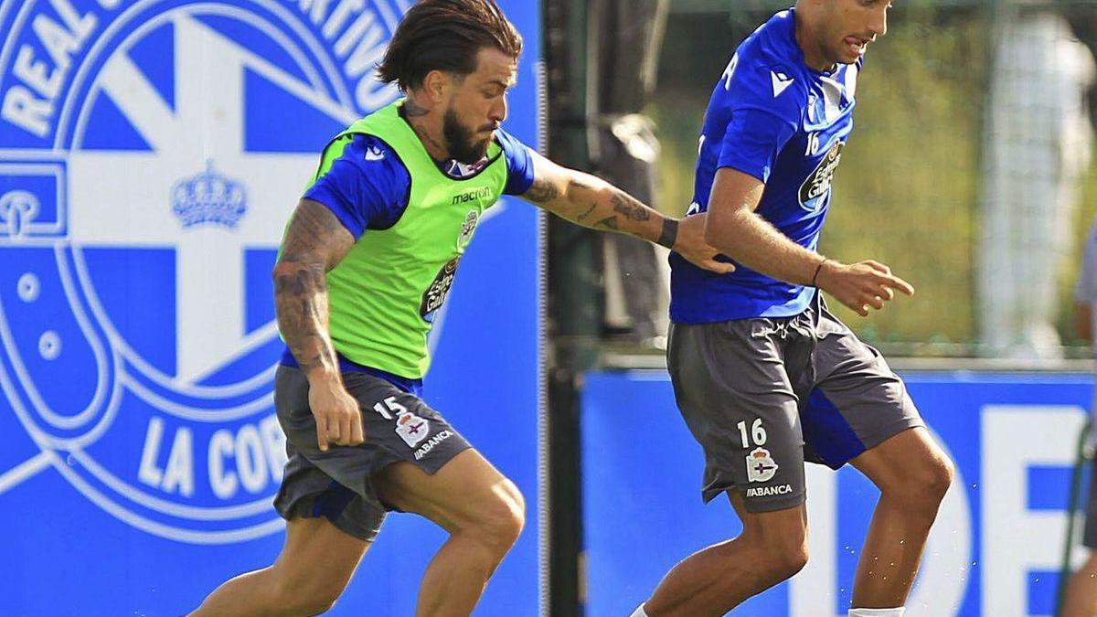 Héctor Hernández y Gandoy, en el entrenamiento de ayer en Abegondo.