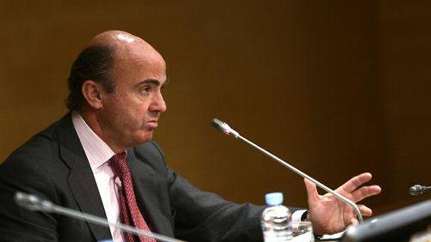 Guindos: &quot;El sistema bancario español es muchísimo más seguro gracias al rescate&quot;