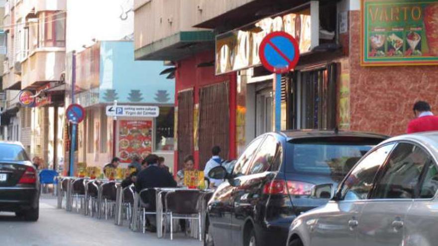 El camarero de un restaurante de Torrevieja acuchilla a dos clientes