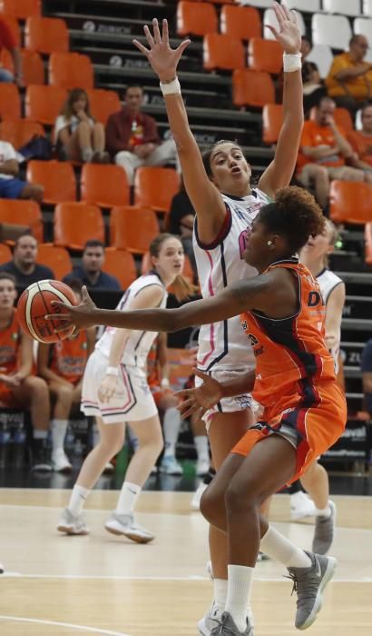 Partido entre Valencia Basket y Olímpico 64