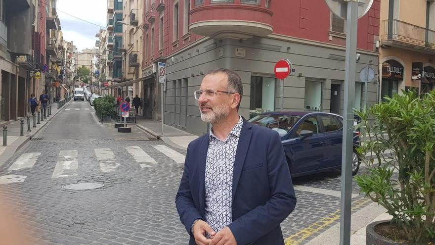 Casellas a la cruïlla dels carrers Lasauca i Vilafant amb la Rambla