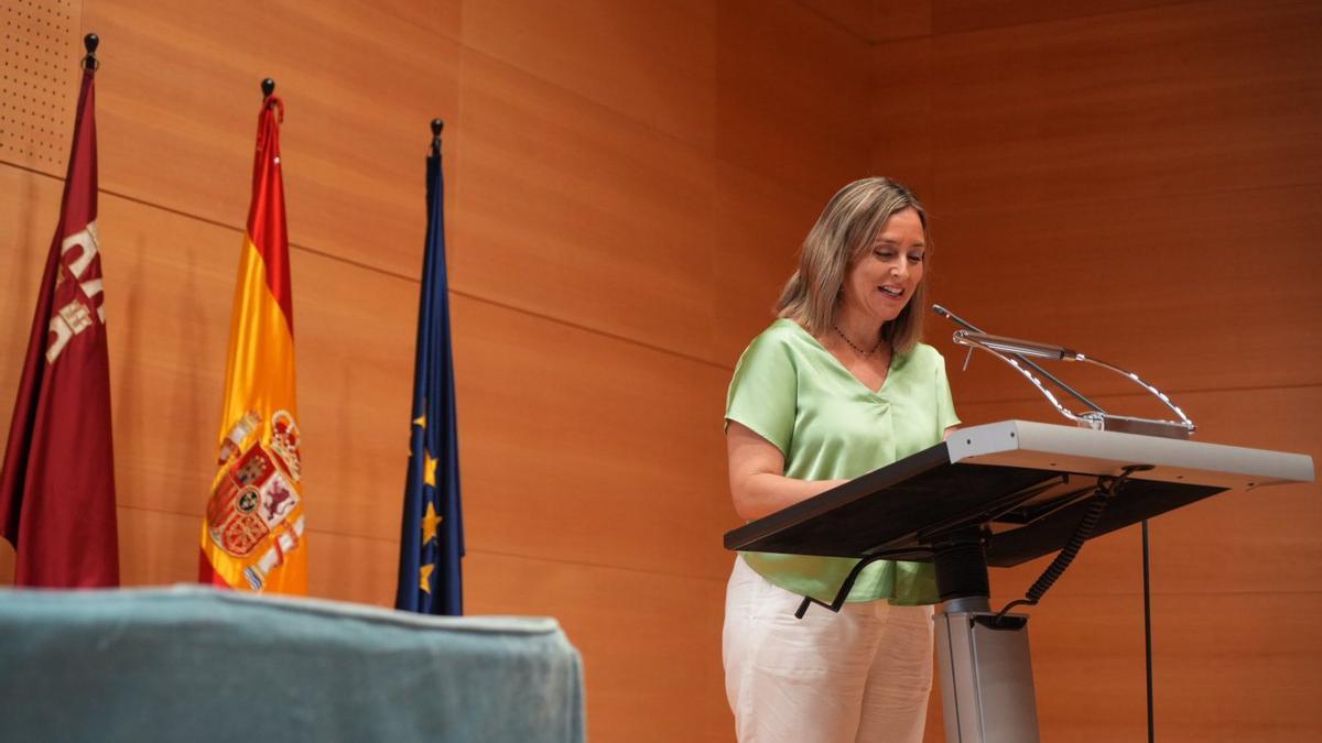 La consejera de Política Social, Familias e Igualdad, Conchita Ruiz, durante la presentación de la herramienta informática PETRA