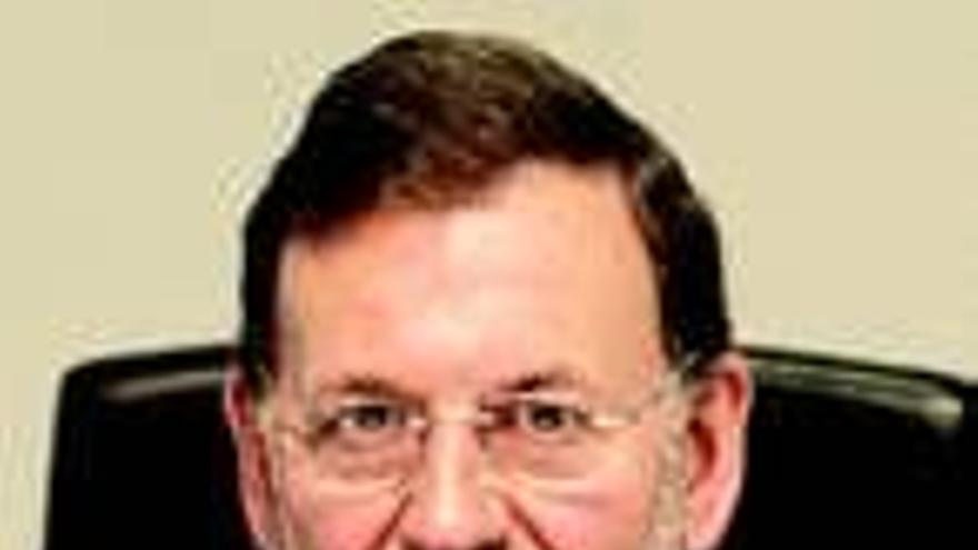 Rajoy ya no descarta una moción de censura contra el gobierno