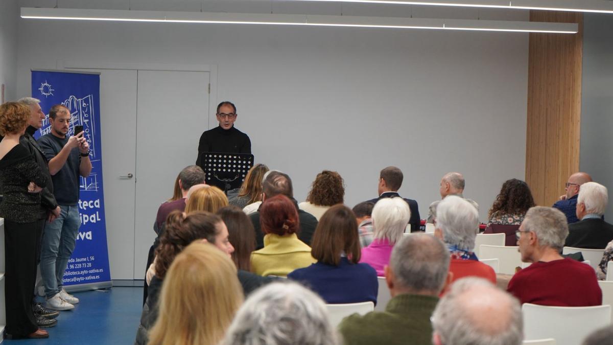 Acto de apertura de las nuevas salas de la biblioeca.