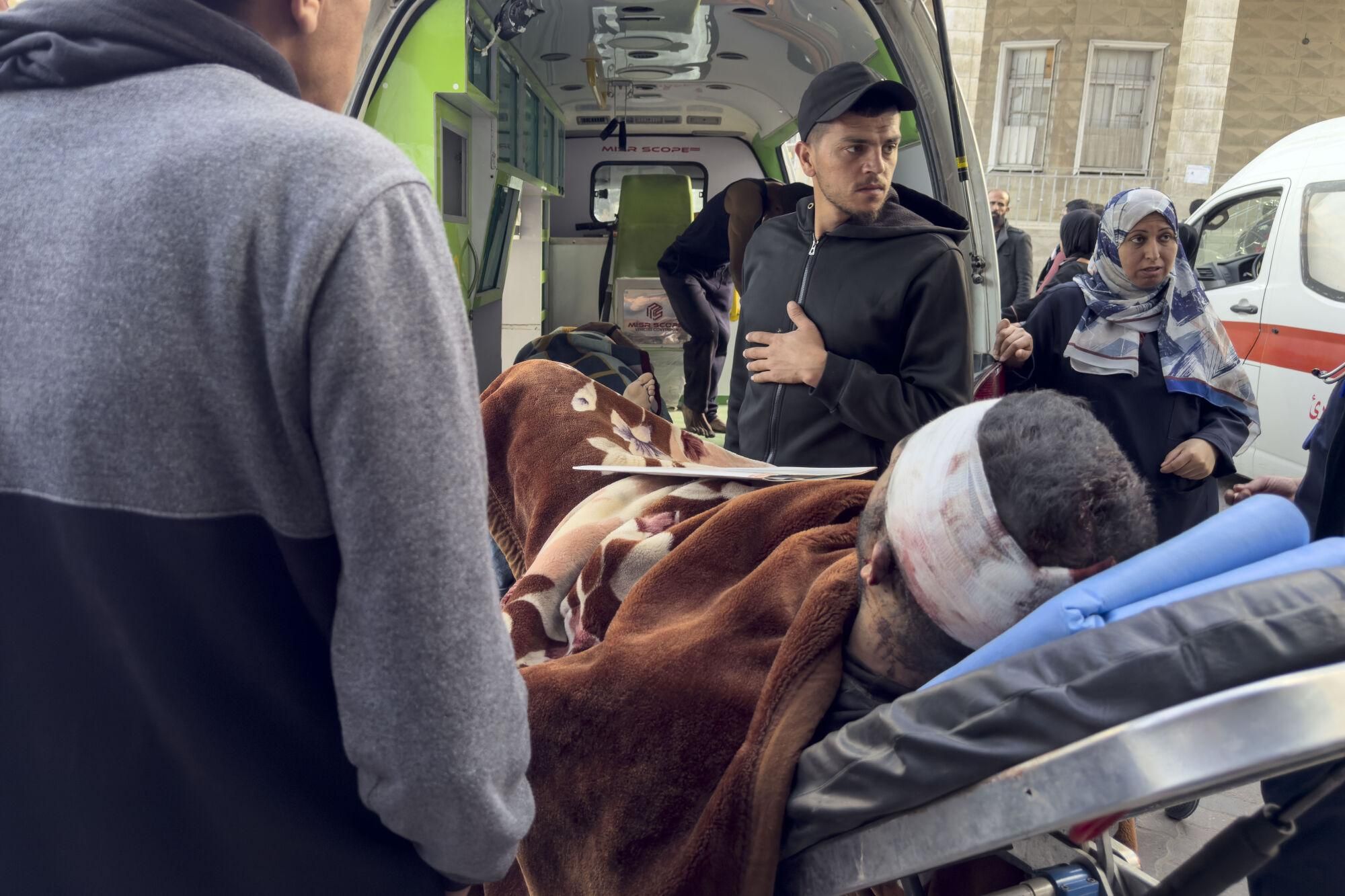 El ataque con el que Israel ha roto la tregua en Gaza, en imágenes.