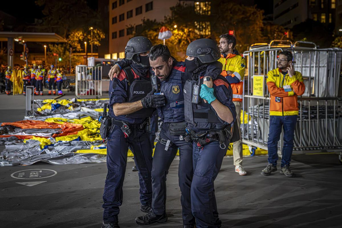 Simulacro de atentado terrorista en la estación de Sants