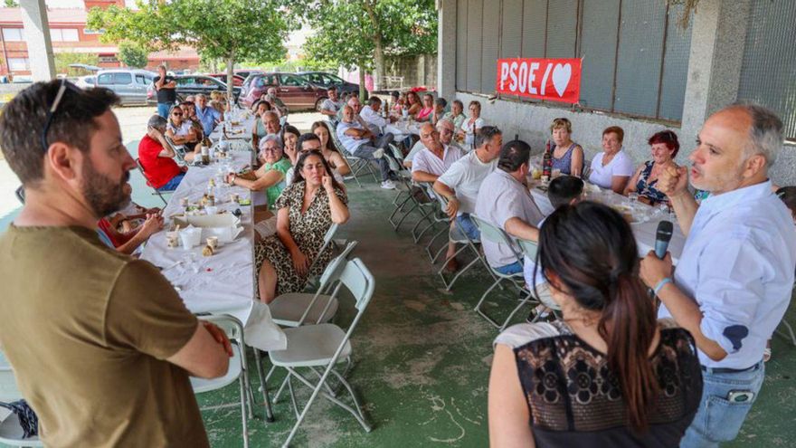 Un momento del Xantar celebrado ayer en Cambados.