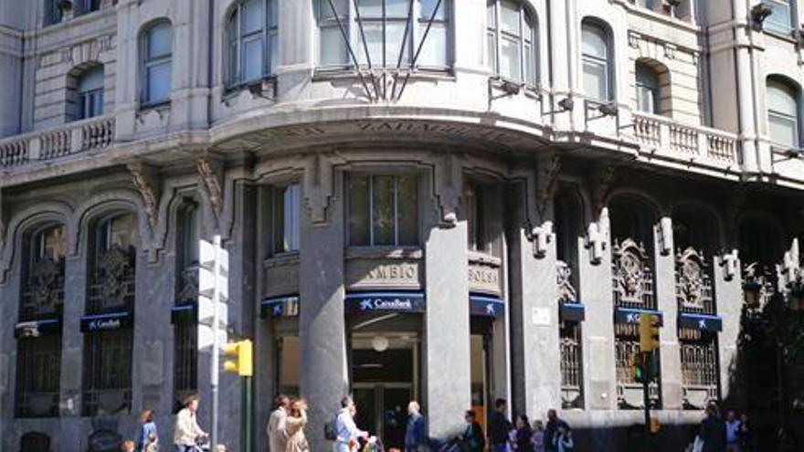 La fusión de CaixaBank y Bankia tendría un bajo impacto en Aragón
