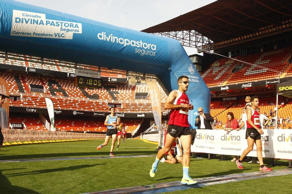 Búscate en la I Volta a Peu Fundación Valencia CF