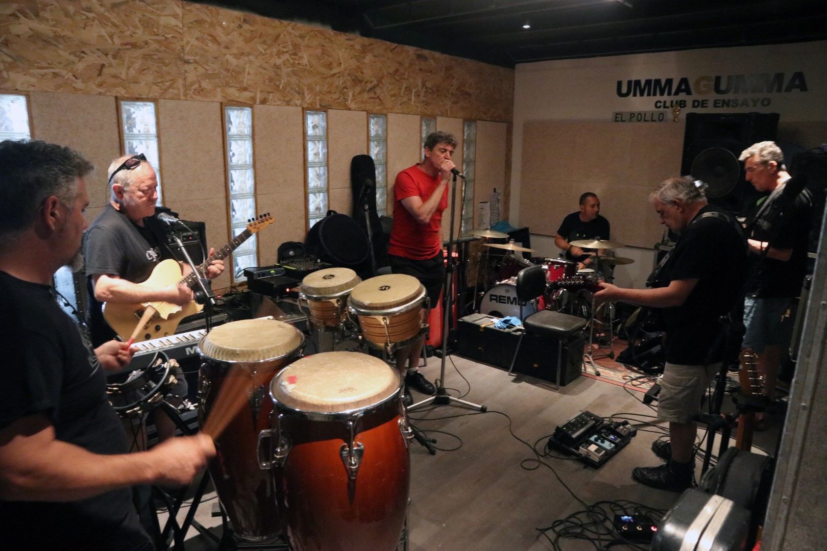 El grupo malagueño Danza Invisible celebra sus 40 años de carrera en la música