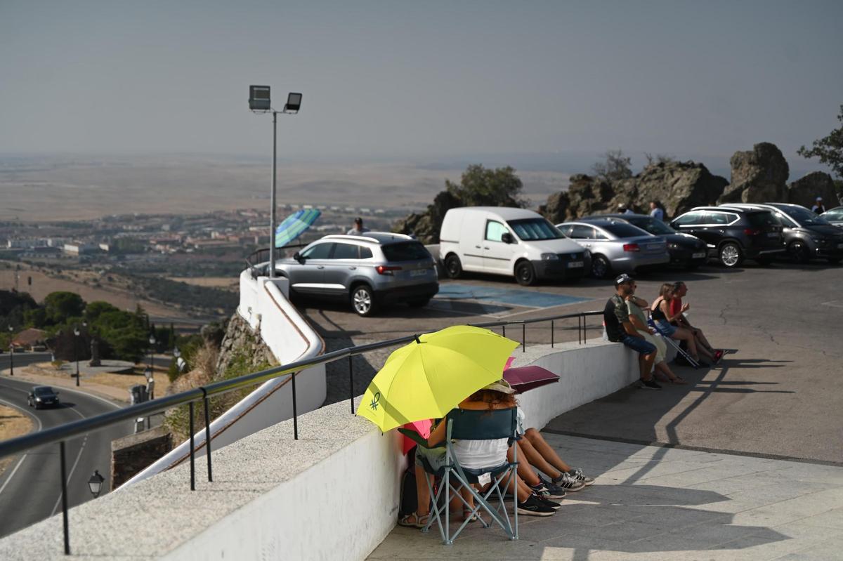Ambiente previo al eclipse en Cáceres Ambiente previo al eclipse en Cáceres