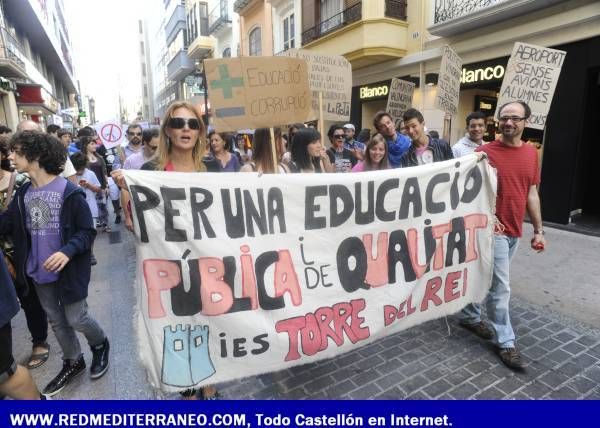 CASTELLÓN SALE A LA CALLE EN PRO DE LA EDUCACIÓN