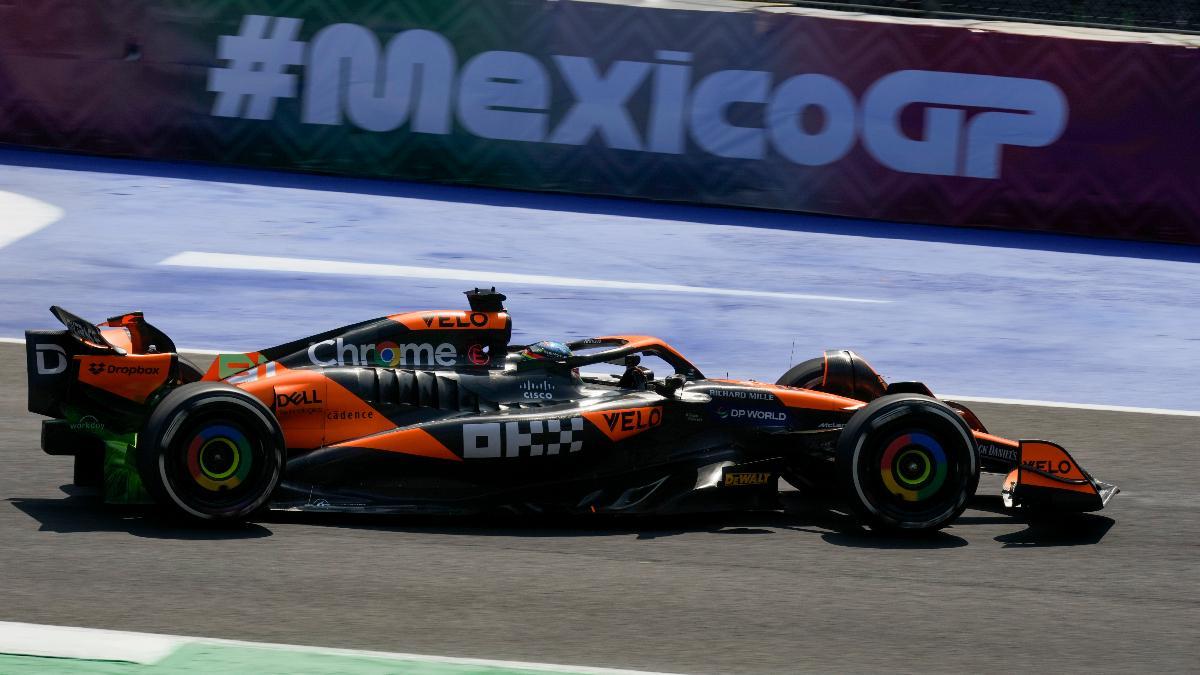 Oscar Pîastri, durante la tercera sesión de ensayos libres en México