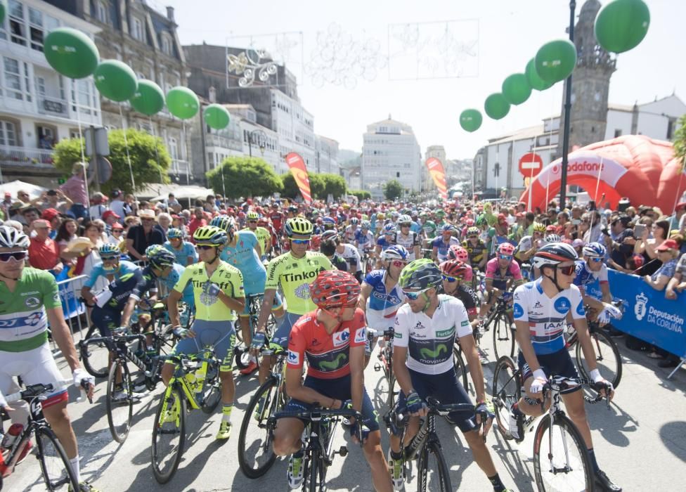 La Vuelta 2016 abarrota Betanzos