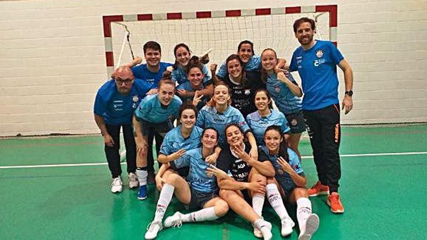 Las jugadoras del Amarelle celebrna la victoria.