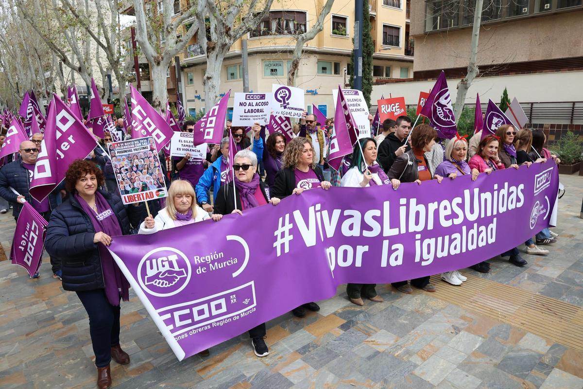 Las imágenes de la manifestación del 8M en Murcia Las imágenes de la manifestación del 8M en Murcia