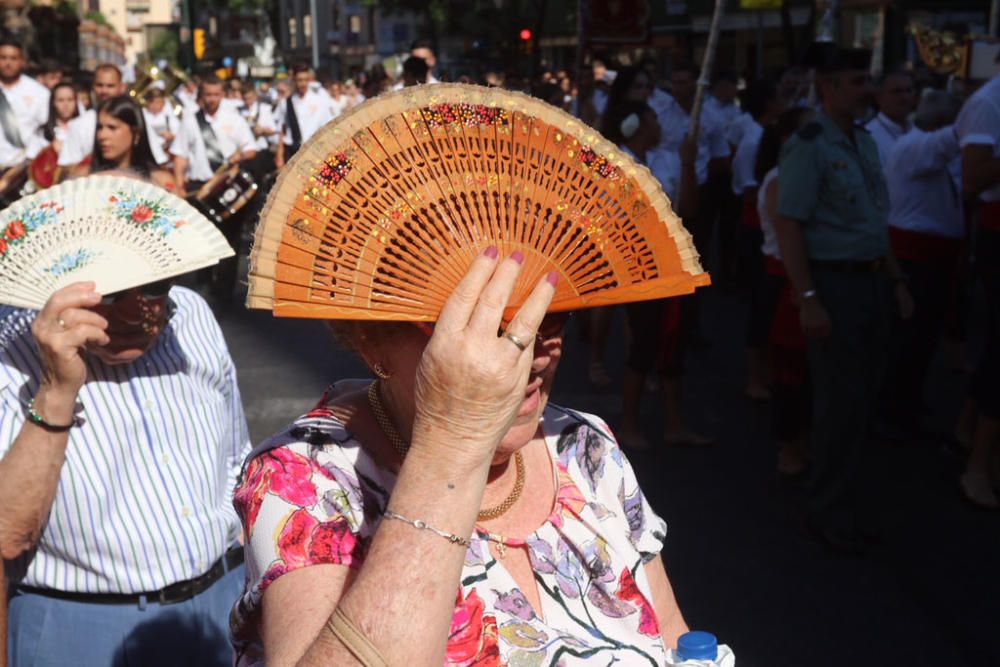 La procesión de la Virgen del Carmen por las calles de El Palo.