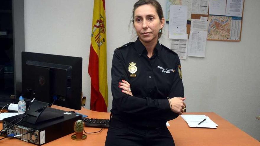 La inspectora Maite Pantín, responsable de la nueva Unidad de Atención Familia y Mujer de Pontevedra (UFAM). // Rafa Vázquez