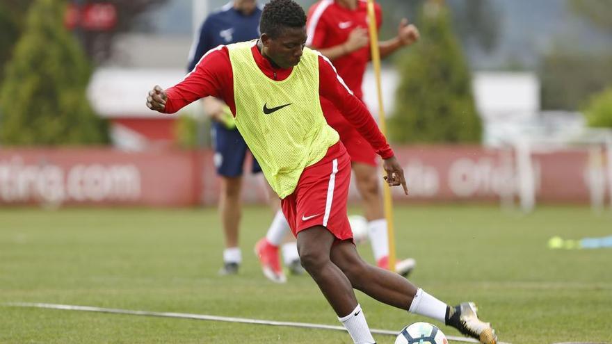 Dani Ndi, en un entrenamiento en Mareo.