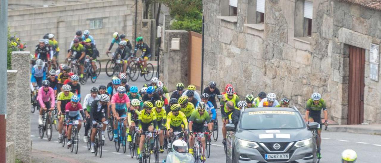 Participantes en la V edición de la Marcha Ciclista de O Grove.