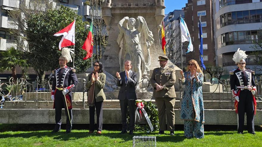 Caballero y decenas de ciudadanos rindieron homenaje a los héroes de la Reconquista