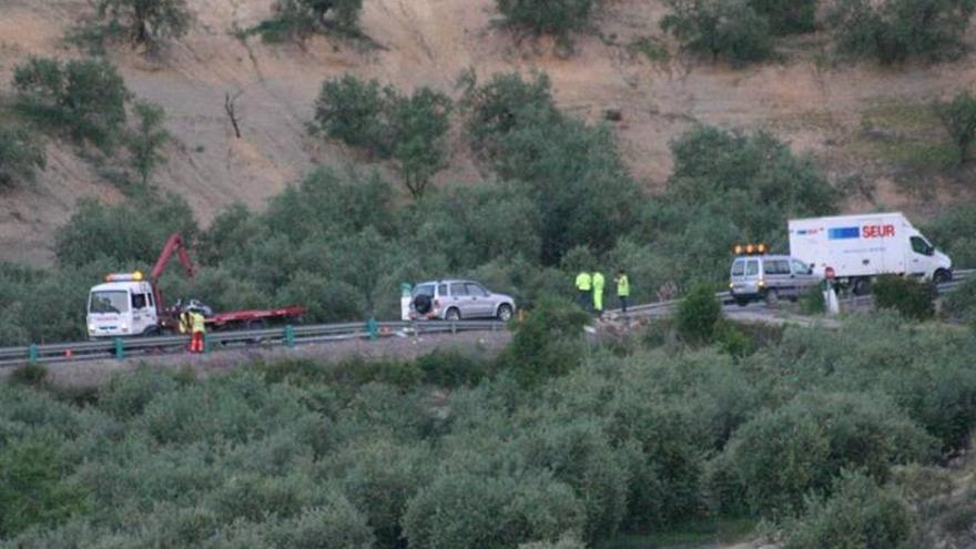 Muere un motorista tras colisionar con un turismo