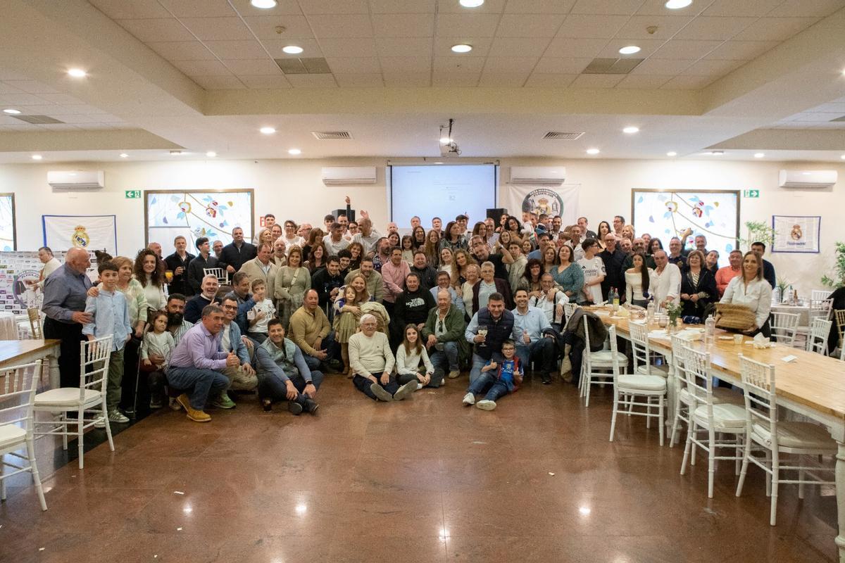 La Peña Madridista de Plasencia reúne a 286 comensales en su cuarta comida anual de hermandad.