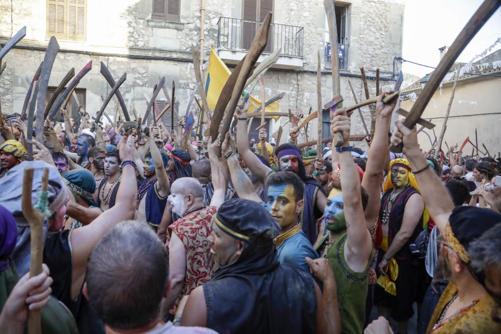 Pollença gana la batalla de la igualdad en los moros y cristianos