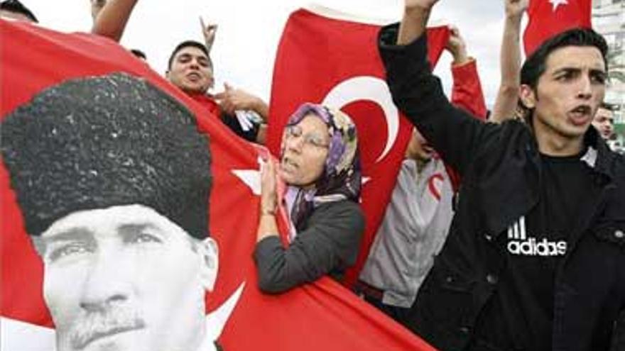 Los combates entre Turquía y los kurdos disparan la tensión