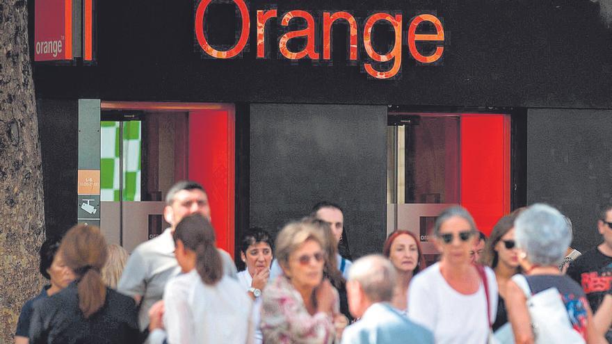 Un juzgado declara abusivo que Orange incluya en ficheros de morosos a exclientes a los que reclama deudas