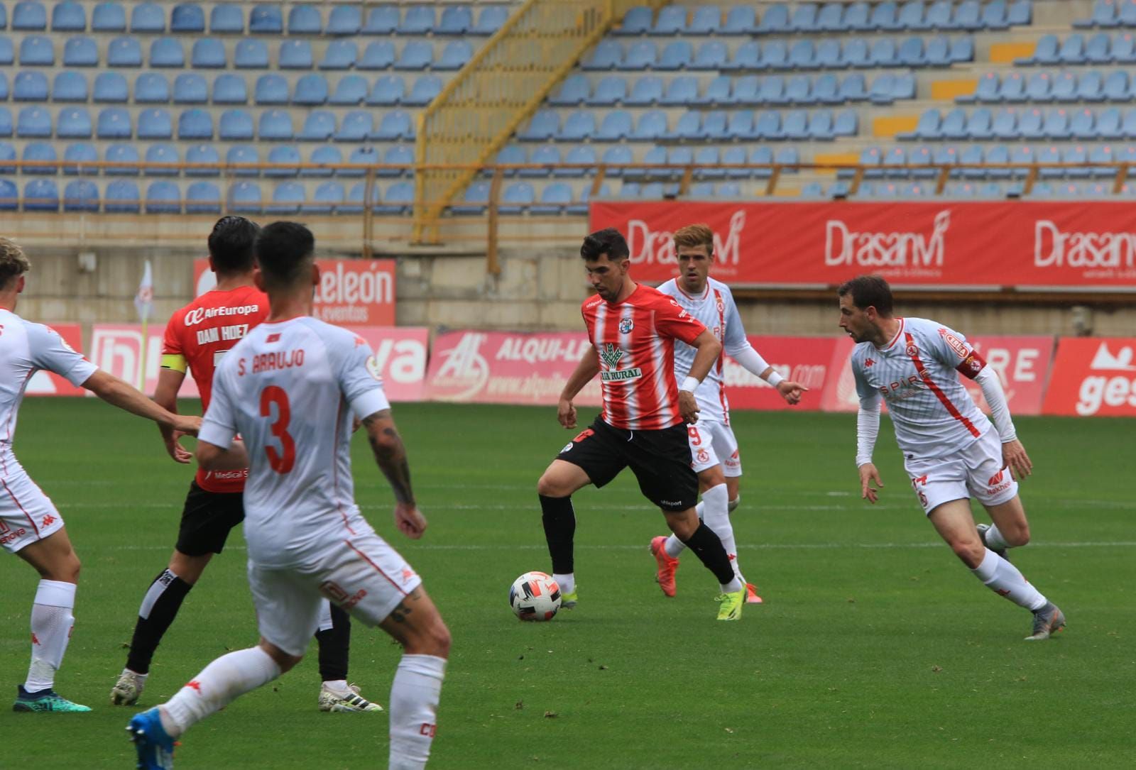 GALERÍA | Las mejores imágenes del partido Cultural Leonesa-Zamora CF (2-2)