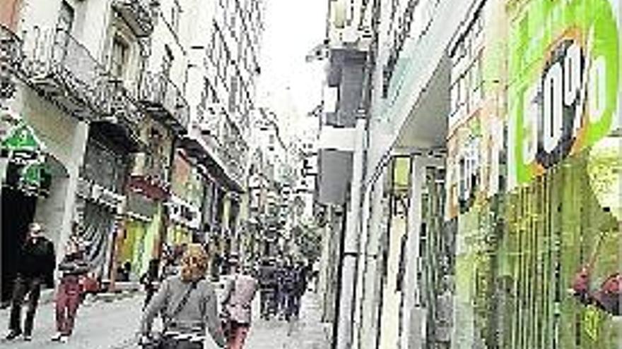 Figueres té un dels centres comercials més importants de la comarca.