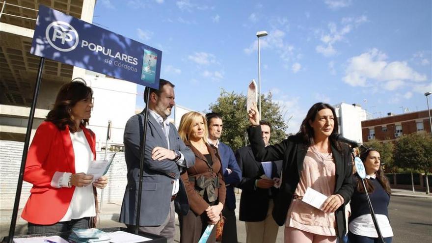El PP-A señala que &quot;Díaz está dejando morir la sanidad pública en Andalucía&quot;