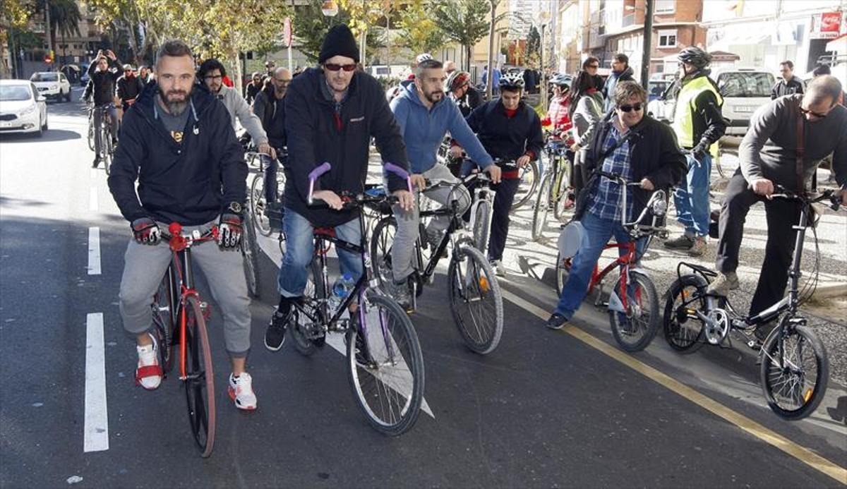 En bicicleta a por el Bizi