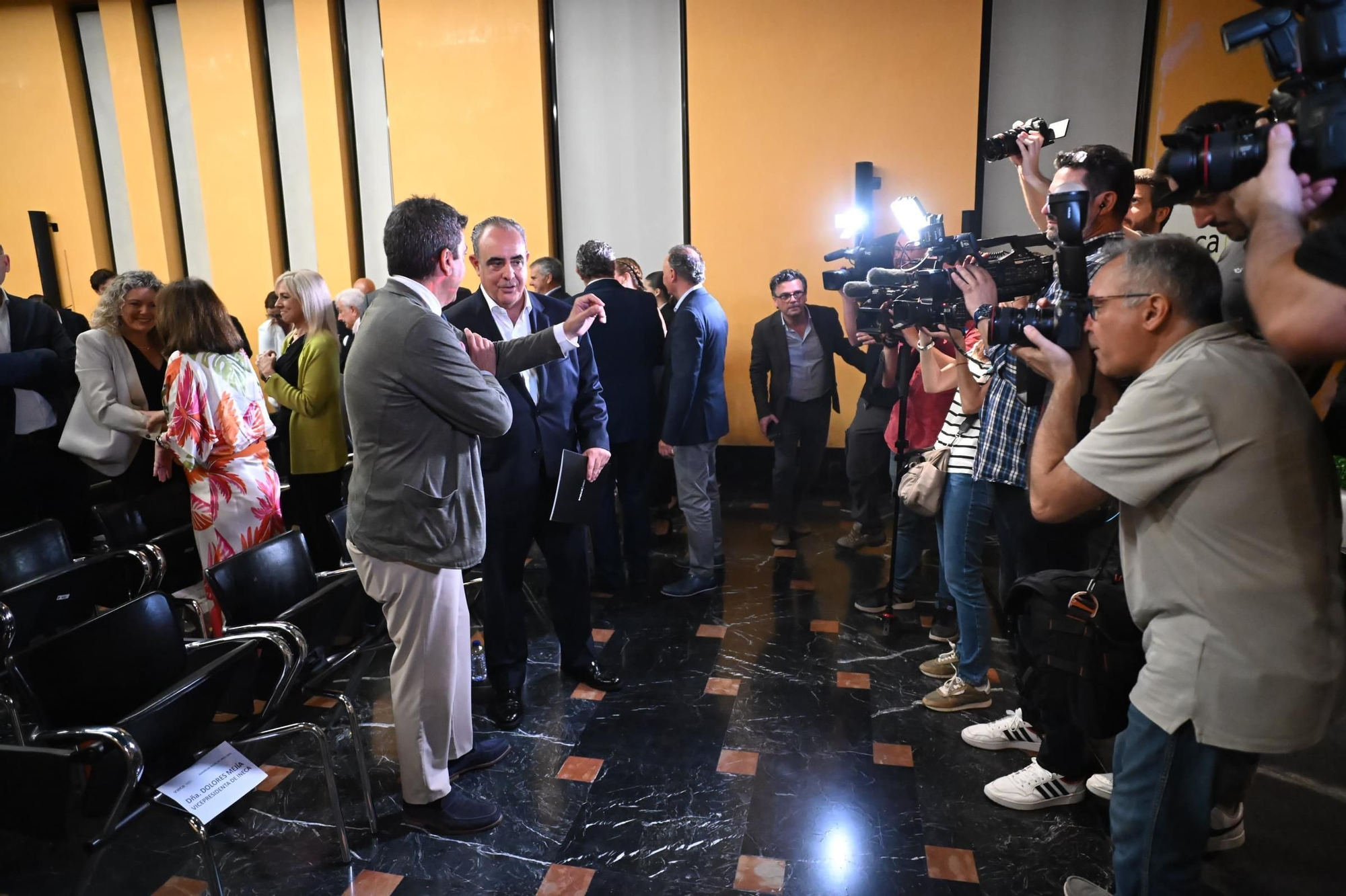 Ineca y Mazón se intercambian elogios
