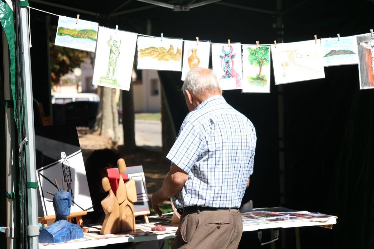 Mercado de artesanía de Olivares Mercado de artesanía de Olivares