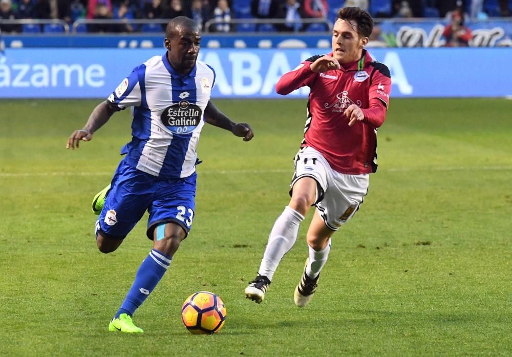 El Dépor cae en Riazor ante el Alavés