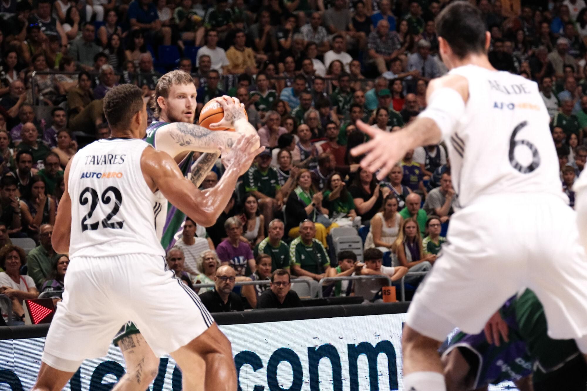 Cuarto partido de semifinales de la ACB: Unicaja-Real Madrid