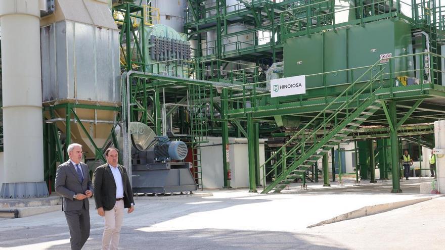 La papelera Hinojosa invierte 36 millones en modernizar su planta de l'Alqueria d'Asnar