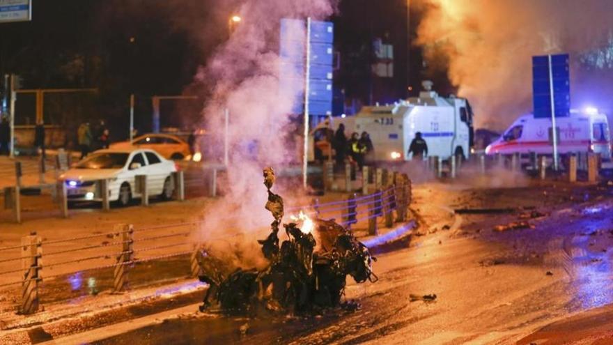 Turquía culpa al PKK de la matanza junto al estadio de fútbol de Estambul