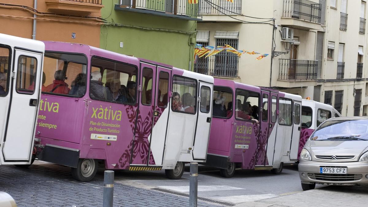 El antiguo trenet turístico de Xàtiva, en una imagen de 2017.