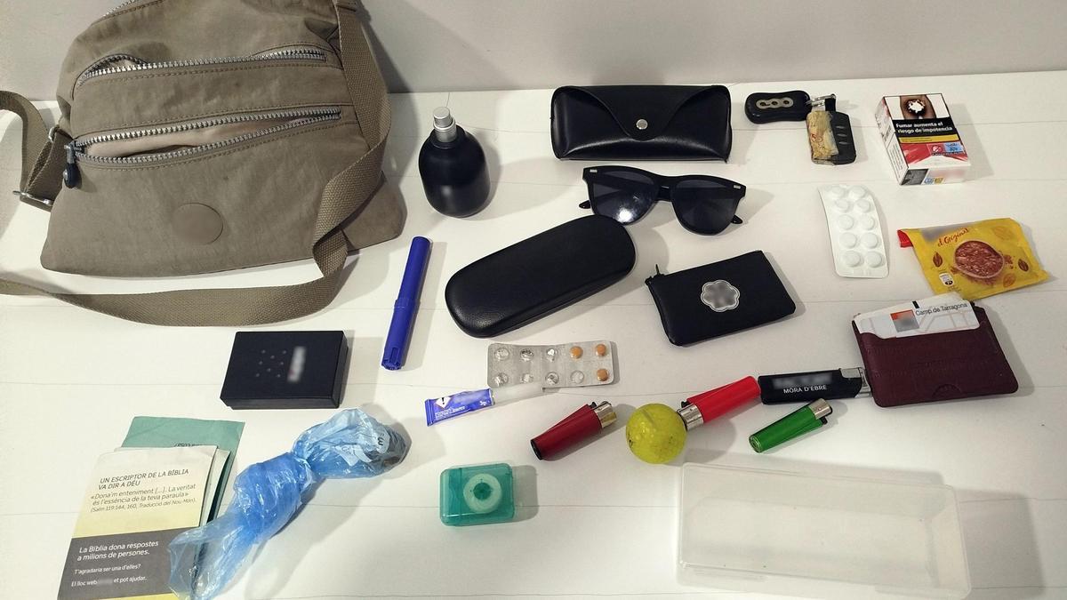 Material decomisado al ladrón de coches de Vila-seca (Tarragonès).