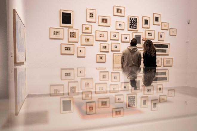 Dibujos e imágenes de la carpeta de trabajo de Miró Círculo