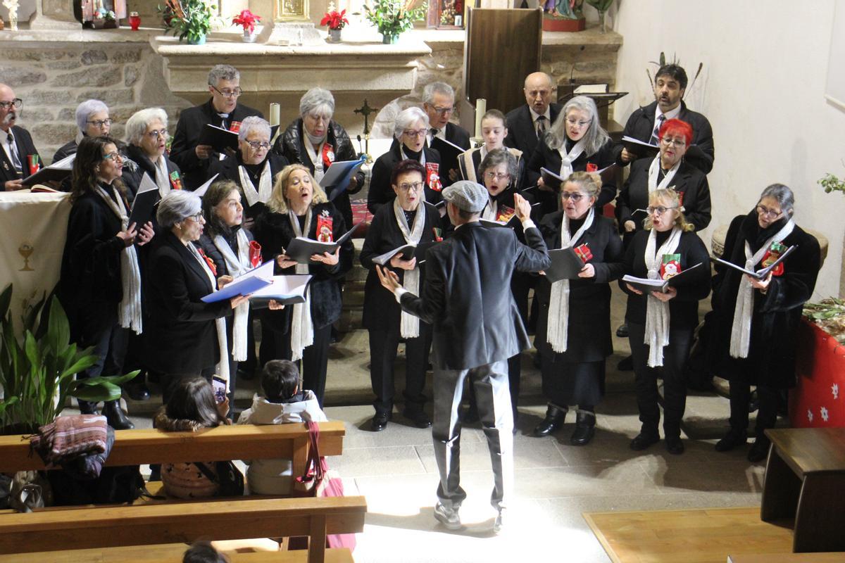 GALERÍA | Concierto de villancicos en Lubián