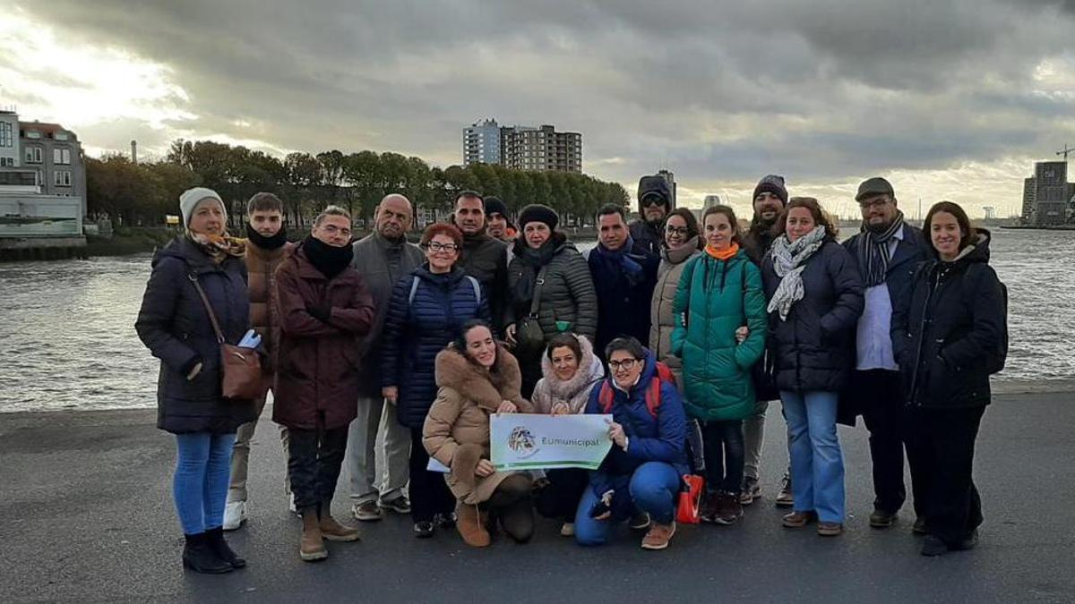 Miembros de la delegación de Rafelguraf en Rotterdam.