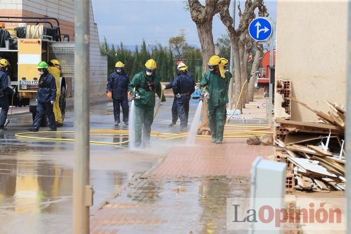 Limpian Los Alcázares tras las fuertes lluvias de los últimos días